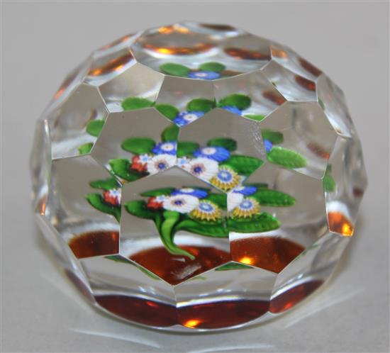 A St Louis honeycomb facetted millefiori nosegay paperweight, late 19th century, diam. 5.5cm